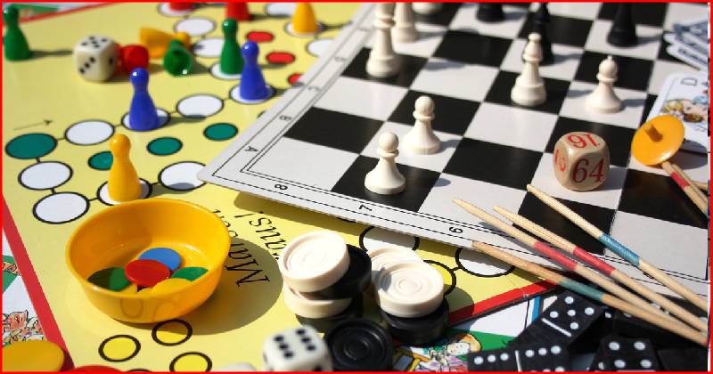 5 Life Skills that we Learn from playing Board Games